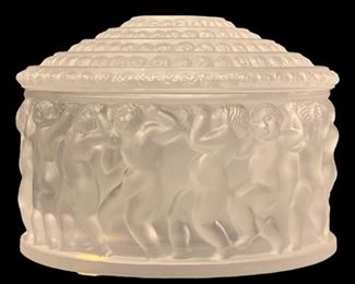 LALIQUE ENFANTS FROSTED CRYSTAL VANITY BOX
