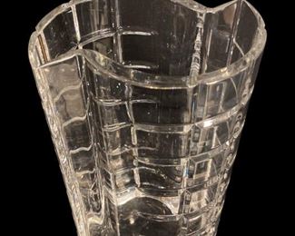 MODERNIST TIFFANY & CO CRYSTAL VASE
