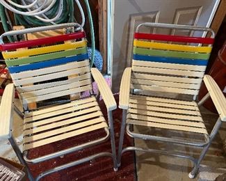 VINTAGE FOLDING CHAIRS
