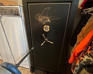 GUN SAFE