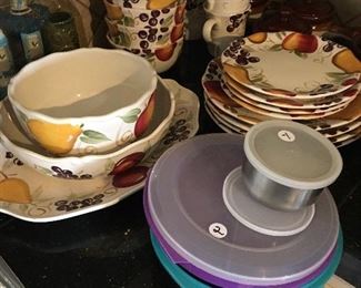 Set of dishes