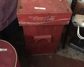 Coke cabinet