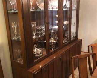 Broyhill Premier Modern Classic Hutch 