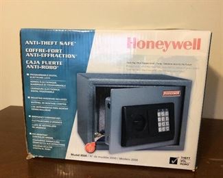 Honeywell Safe