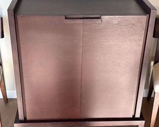 Apta Collection Cabinet By BB Italia