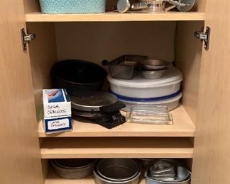 Kitchen Essentials Bowl, Baking Pans  Other Items