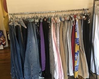 More pants
Sizes 2,4,6,8