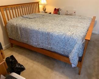 #22	Shaker Style Maple Bedframe with Wood Sideboards - queen Size  	 $175.00 
#23	Sealy Pillowtop Firm Mattress/Boxsprings	 $150.00 
