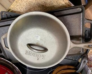 #81	Lodge Skillet w/lid - 10.5"	 $20.00 
