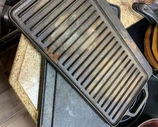 #82	Set of 2 Cast Iron Grill Pans - 16.5x9.5 	 $25.00 
