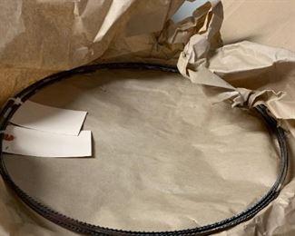 #122	Laguna Band Saw 16HD w/Extra Saw blades   (retails for over 5K)	 $2,400.00 
