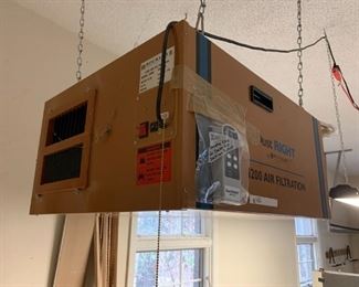 #124	Dust Right 1200 Air Filtration made by rocker w/remote control	 $150.00 
