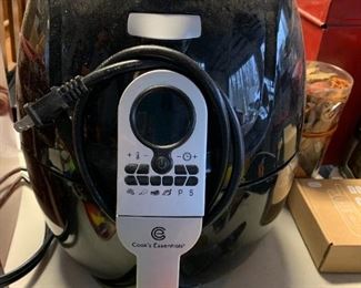 #138	Cooks Essentials air Fryer 	 $20.00 
