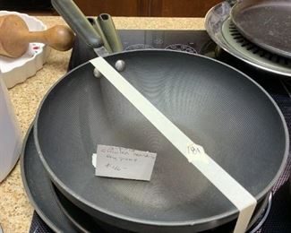 #181	Circulon Non-stick Fry Pans - set of 3	 $46.00 
