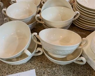 #185	Crème Wedgewood Set 	 $150.00 
