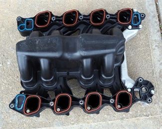 Ford Intake Manifold, 9W7Z-9424-A, Possibly For A 2001-2011 Crown Victoria, In Original Box