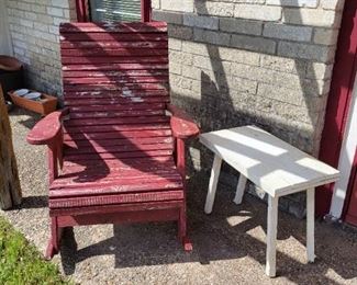 Adirondack Rocker With Table