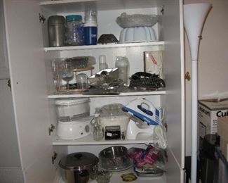 Lots of small kitchen appliances and household