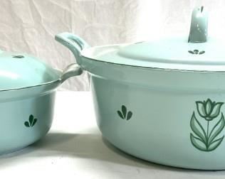 Set2 DRU Enamel Iron Cookware, Holland
