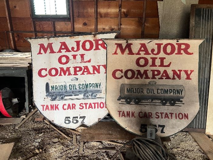 PAIR OF LARGE DOUBLE SIDED MAJOR OIL COMPANY GAS SIGNS IN EXCELLENT CONDITION, NEED CLEANING IS ALL