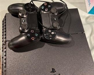 Play Station 4