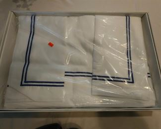 Frette sheet set NIB with plastic wrap. 