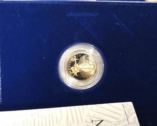 1/10 Eagle Gold Coin in Box w/COA