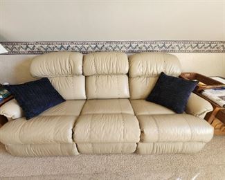 Tan Leather Reclining Couch 