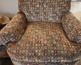 Upholstered Sitting Chair 