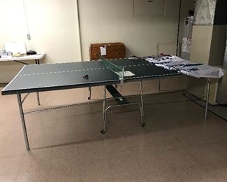 Ping Pong Table - Foldable 