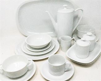 Arzberg China 104 Pieces Setting for 10