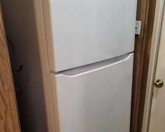 Clean LG Refrigerator 