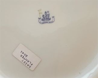 Belleek Daisy Planter