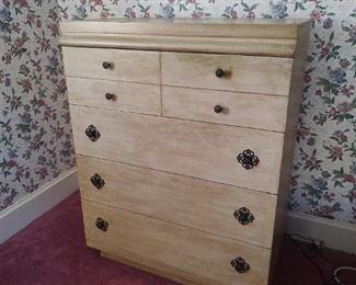 Drawer Dresser