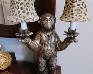 Funny monkey table lamp