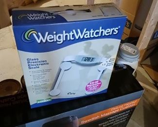 Bathroom scale unused