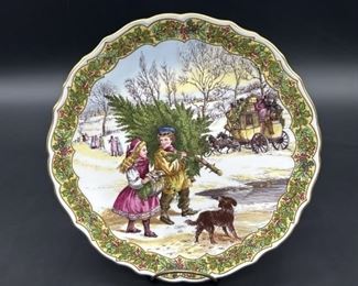 Spode Collectable Plate-Victorian Christmas Series