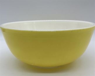 Pyrex Yellow 4qt Mixing Bowl