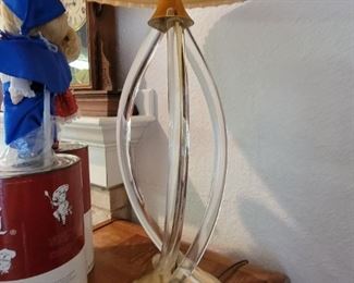 Rare MCM Dorothy Thorpe (?) Lucite lamp !