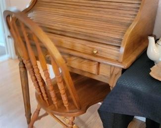 Great size roll top desk