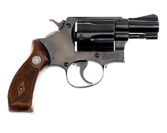 Smith & Wesson Model 36 Chief's Special .38 SPL Revolver