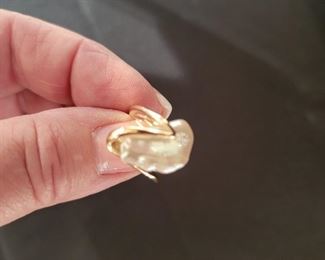 14k yellow gold Biwa Fresh water pearl ring with round brilliant cut diamond accent