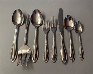 Oneida Service for 6+ and 3 Serving Pieces Stainless Steel Flatware 