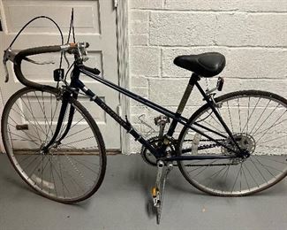 Vintage Fuji Espree Lightweight Bicycle 