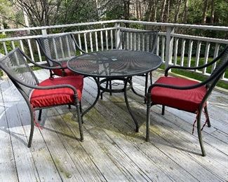 Very Nice Outdoor Metal Dining Table and Chairs 
