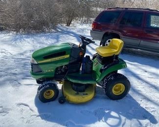 John Deer riding lawnmower 