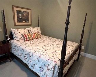 Pennsylvania House 4 poster Queen bed