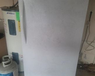 Upright freezer, it works