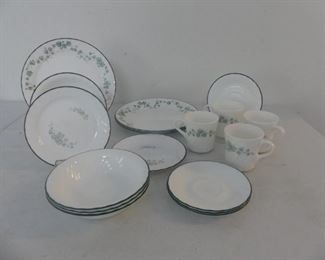 Corelle "Callaway Ivy Swirl" - 4 Place Settings - 18 Pieces in All