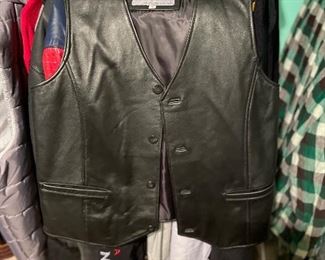 Men’s leather vest